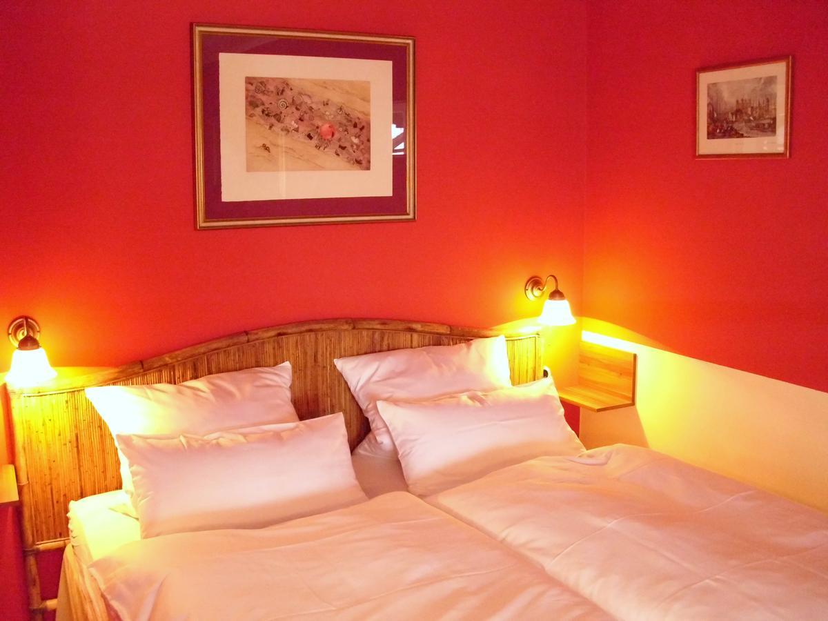 Landhotel Gut Greifhof Heiligenborn Екстериор снимка
